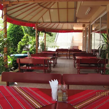 Paris Hotel 3*
